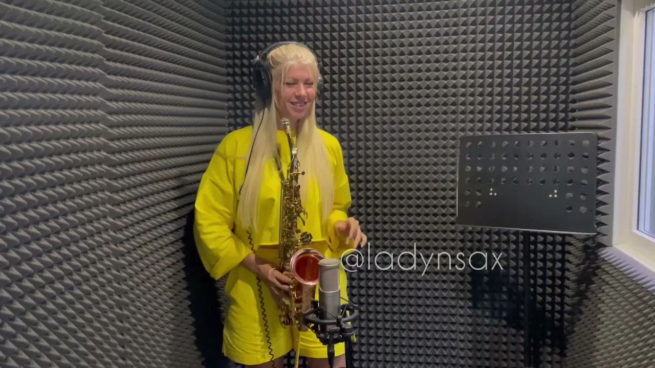 LADYNSAX - Ameno (cover)