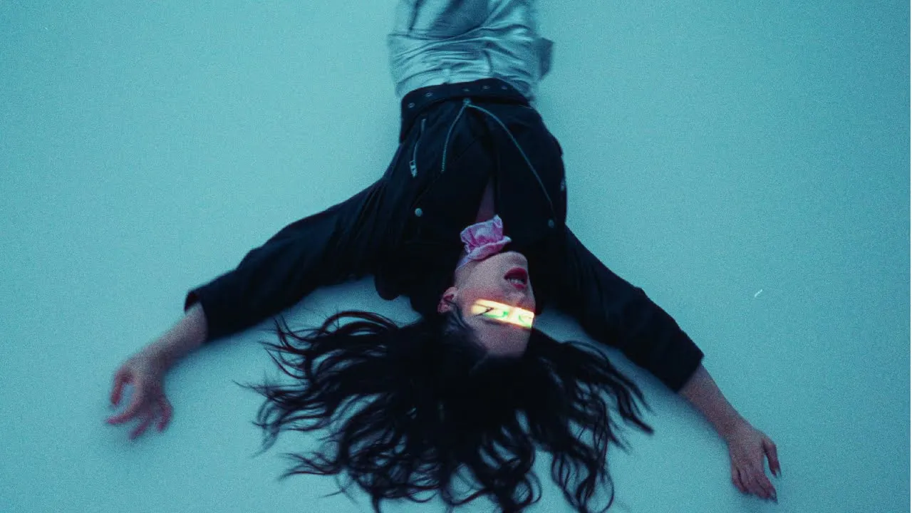 SICKOTOY x DAYANA - Into The Light (Original Radio Edit)