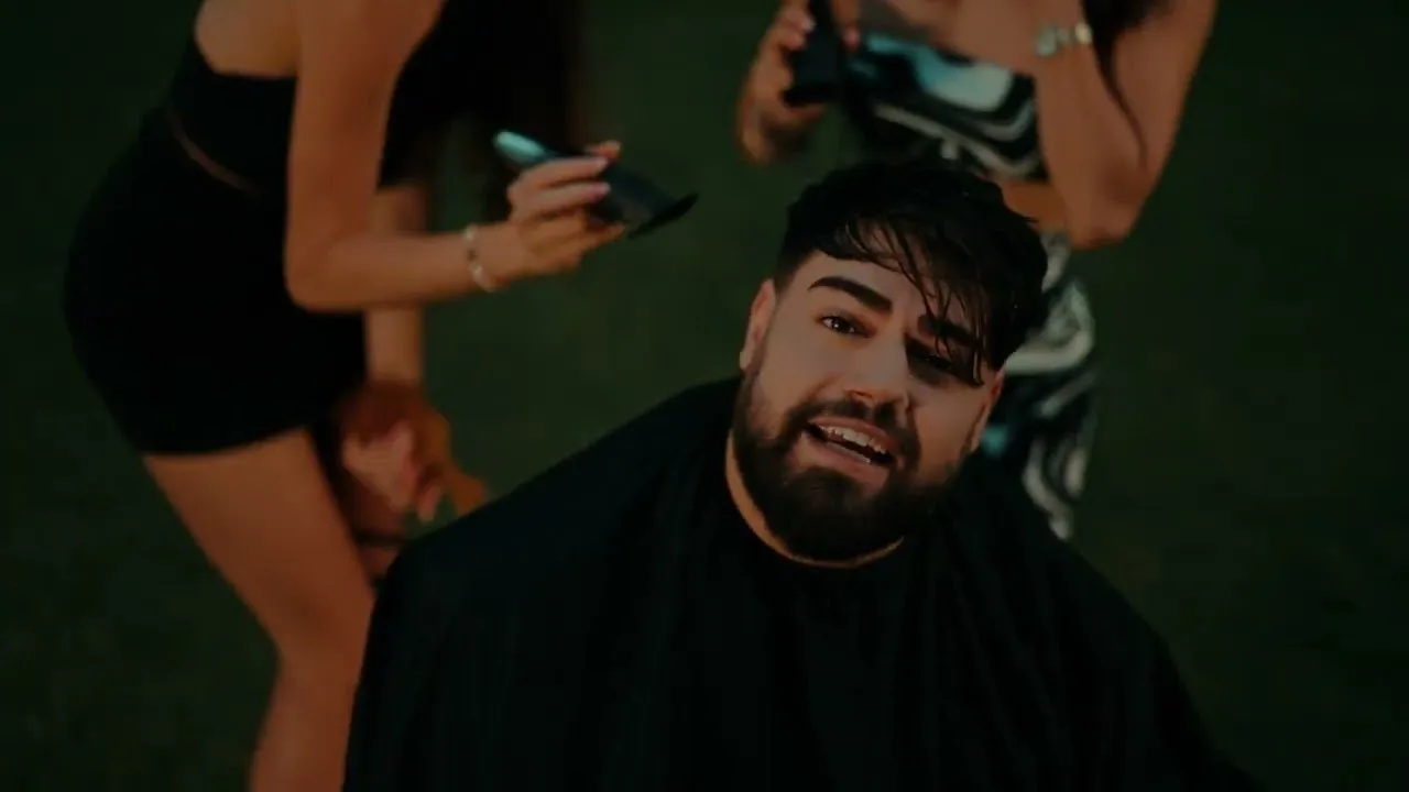 Iuly Neamtu - Yabadabadu (Video Original)