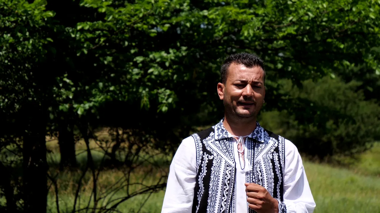 Daniel Strechie - O fi om ce poate spune