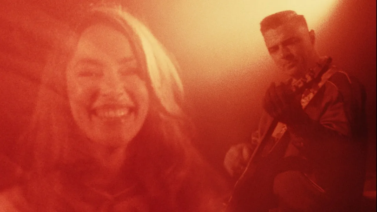 VUNK - Felicitari, ai reusit! (Original Radio Edit)