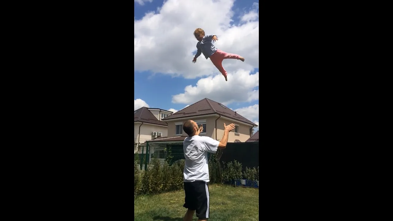 SKIZZO SKILLZ feat NICOLE CHERRY - Traind Visul