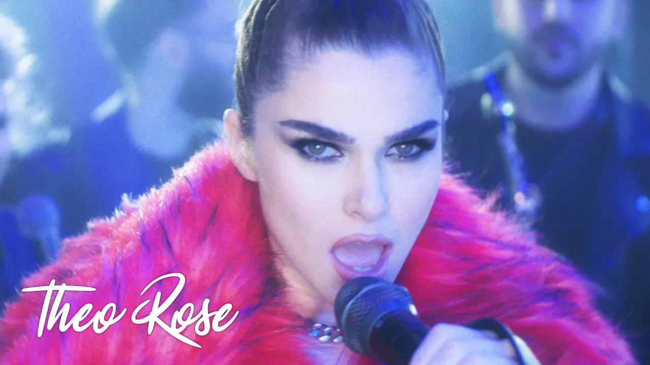 Theo Rose - De la 1 pan' la 3 (Video Original)