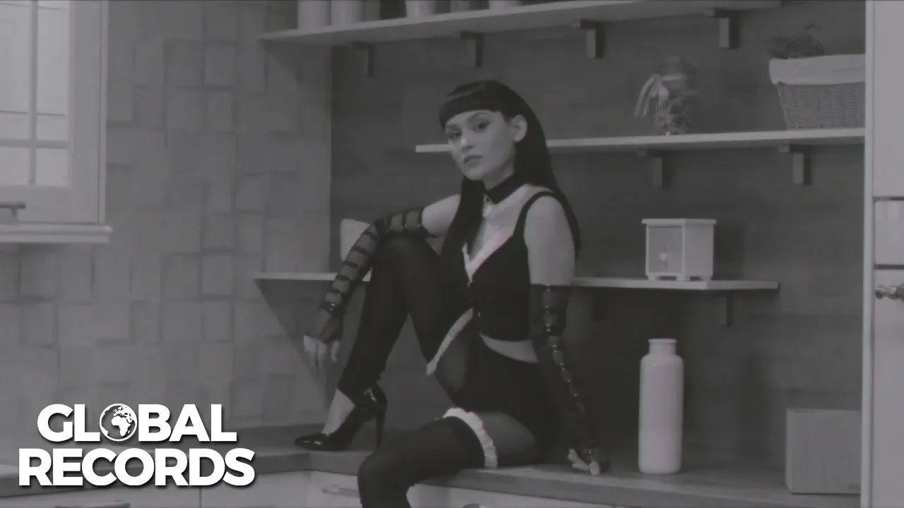 Irina Rimes - 24:00 (Videoclip Full HD)