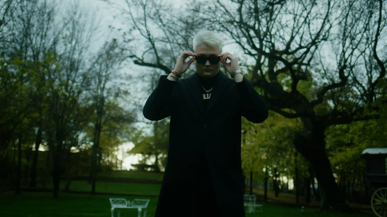 ELIAS - CUM FAC BANII (Original Radio Edit)