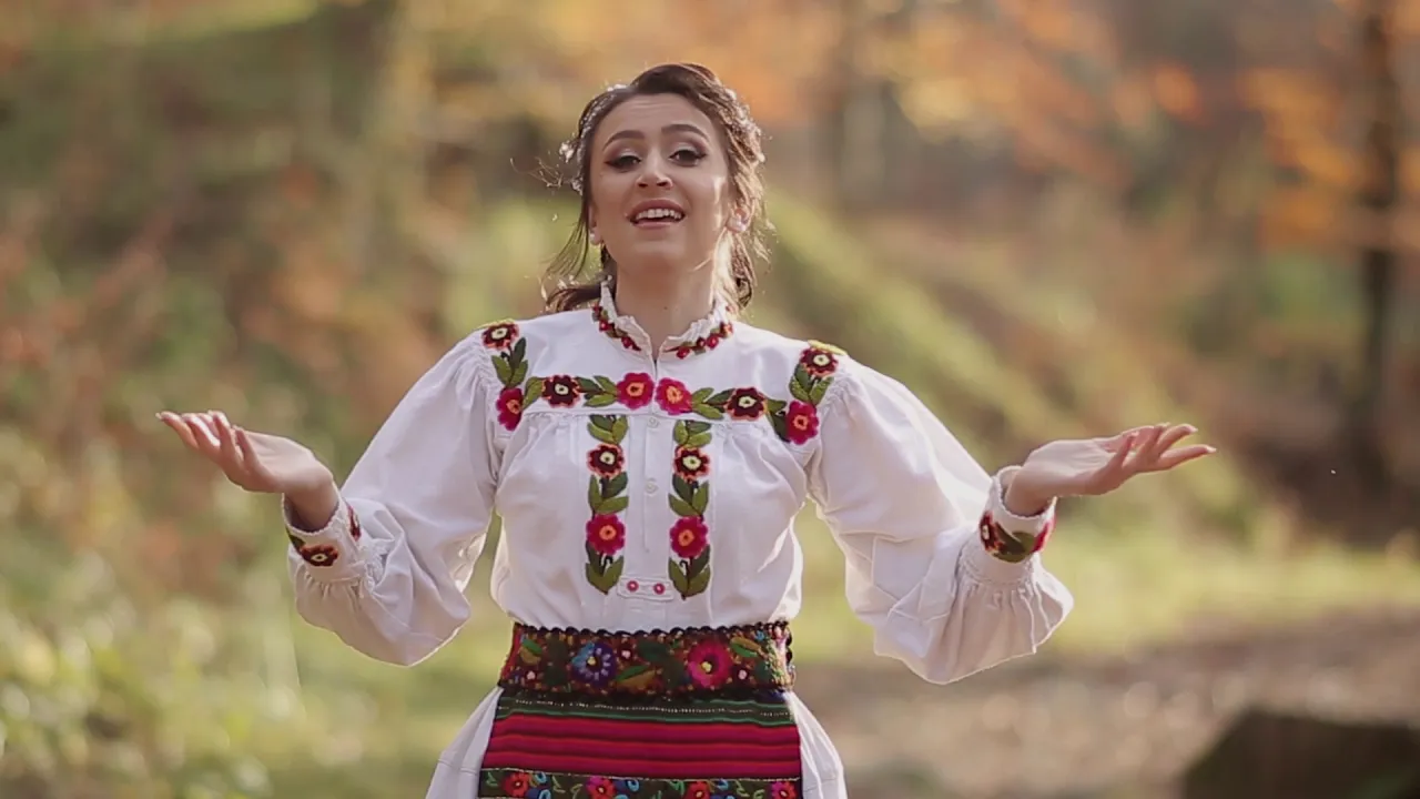 Livia Filip - O trecut un an si o vara