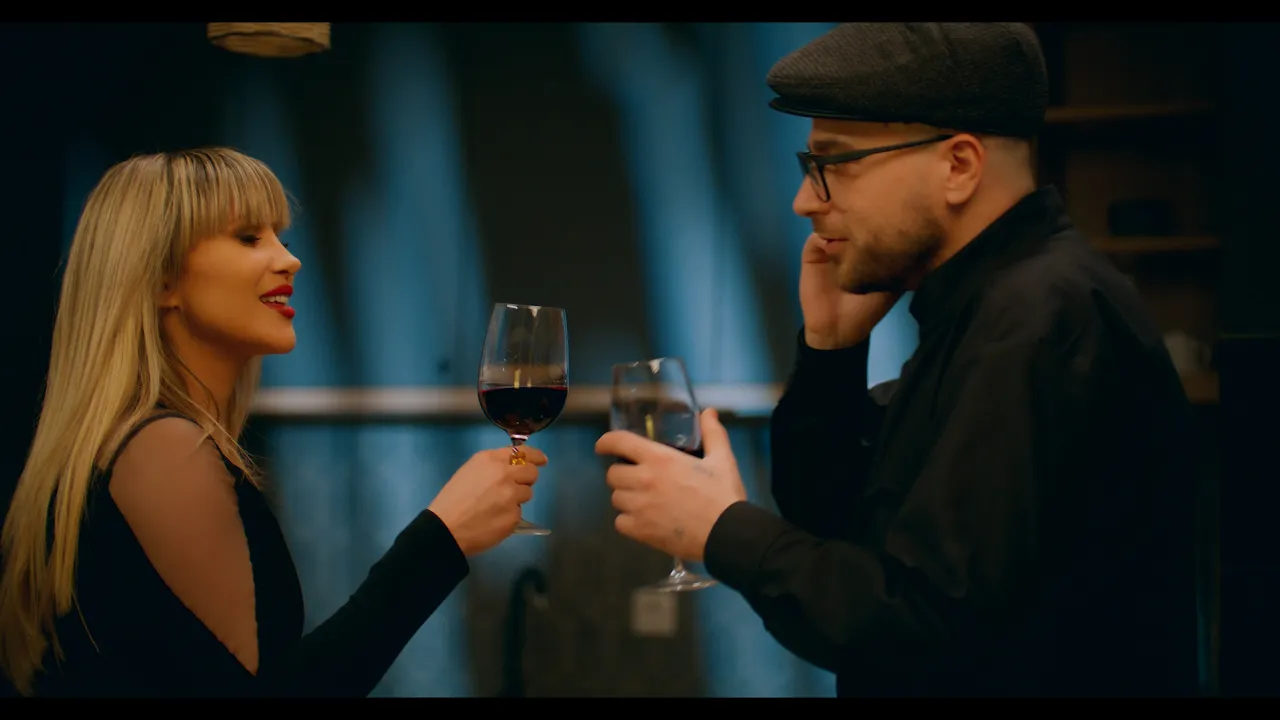 SHIFT feat. LORA - Picatura (Original Radio Edit)