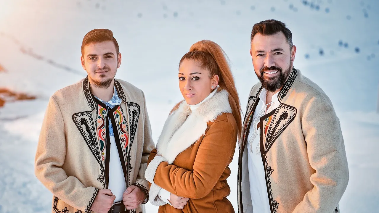 Colinde 2021 Colaj Colinde de Craciun Andra Andreea si Adrian Cirstea