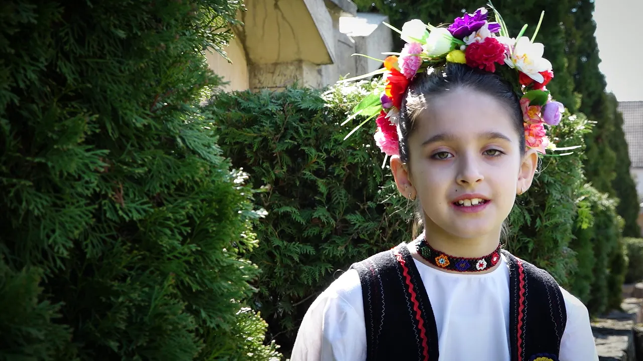 Teo Dantausa - Sunt o fata seineanca 2019