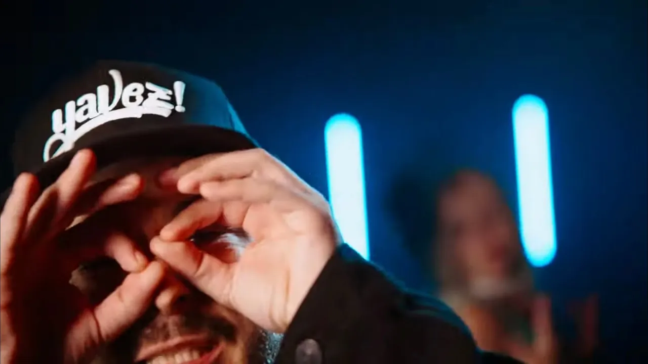 ALAN - Banii de curve (Video Original)