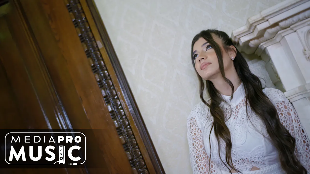 Alesia Munteanu - Cine esti