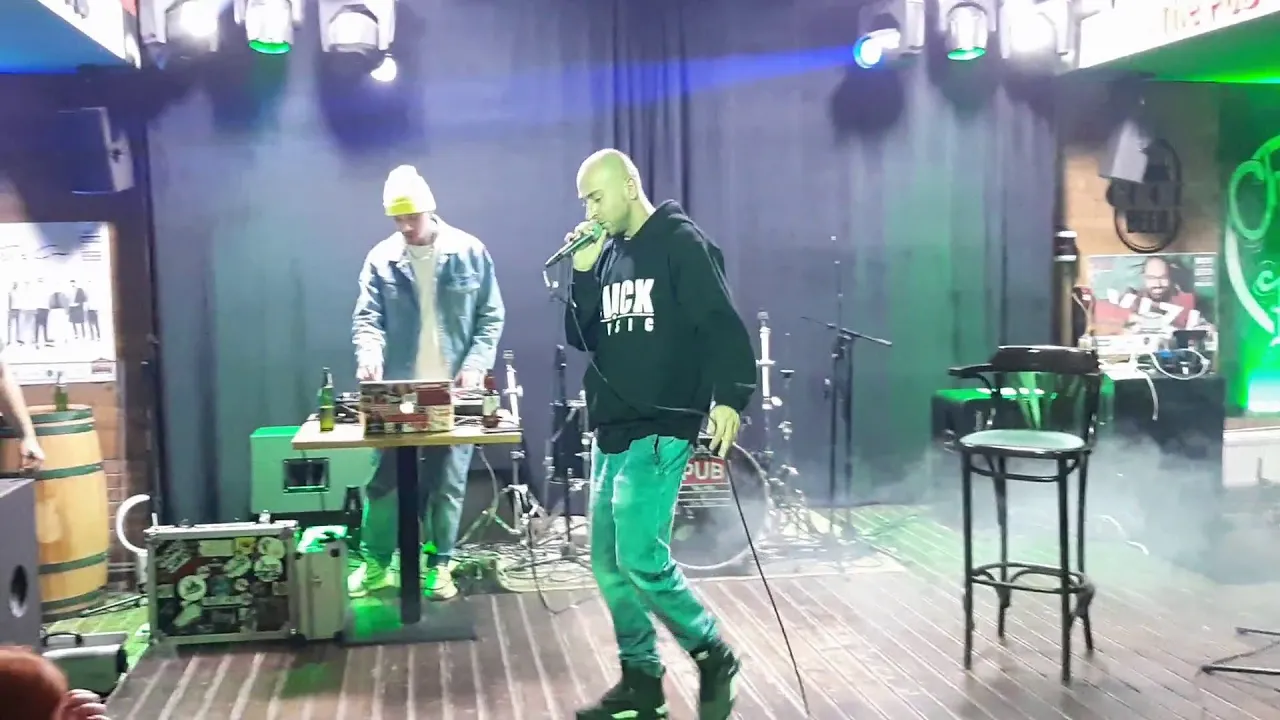 Click - Imi place (prod MdBeatz)