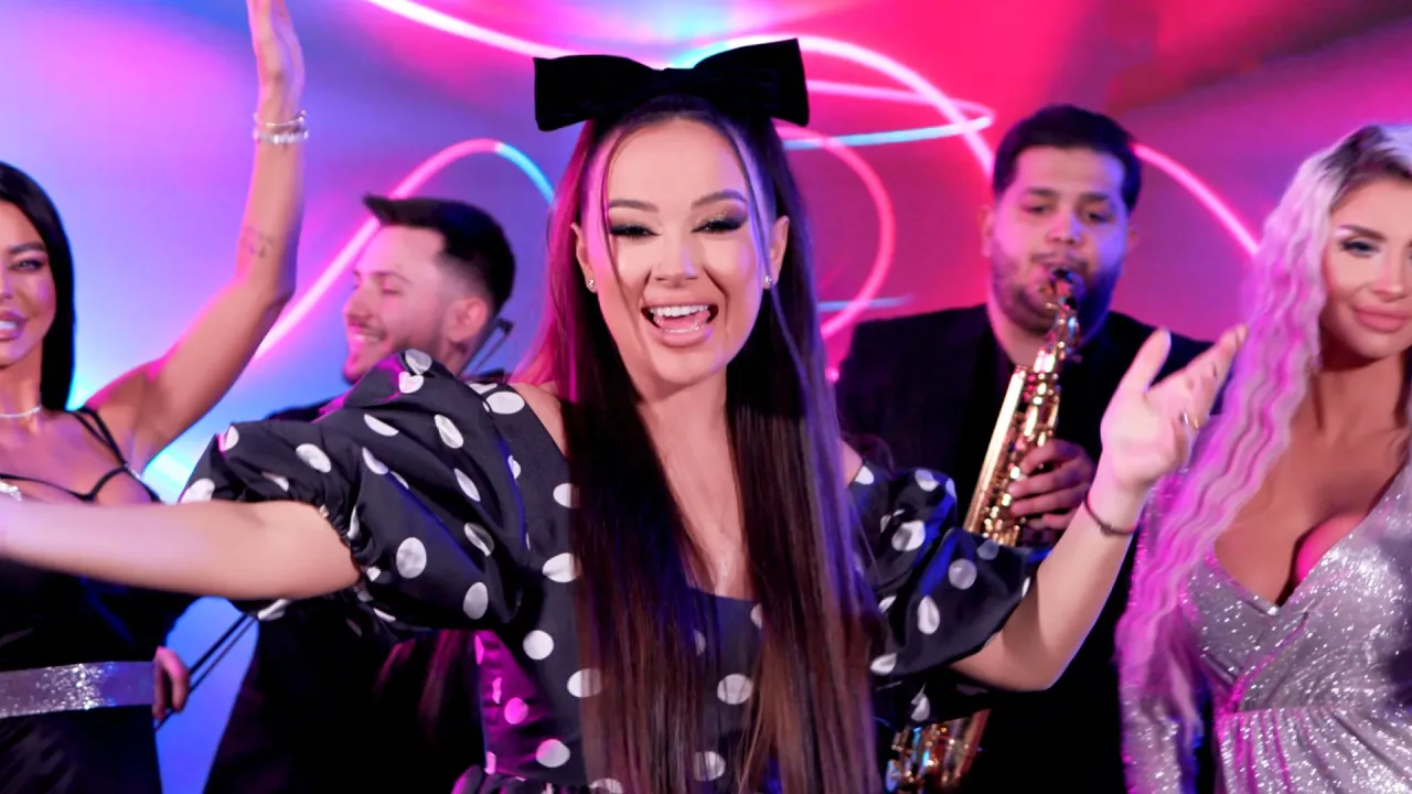 Vladuta Lupau x Orch. Roson Music Band - Piesa fetelor (Originala 2022)