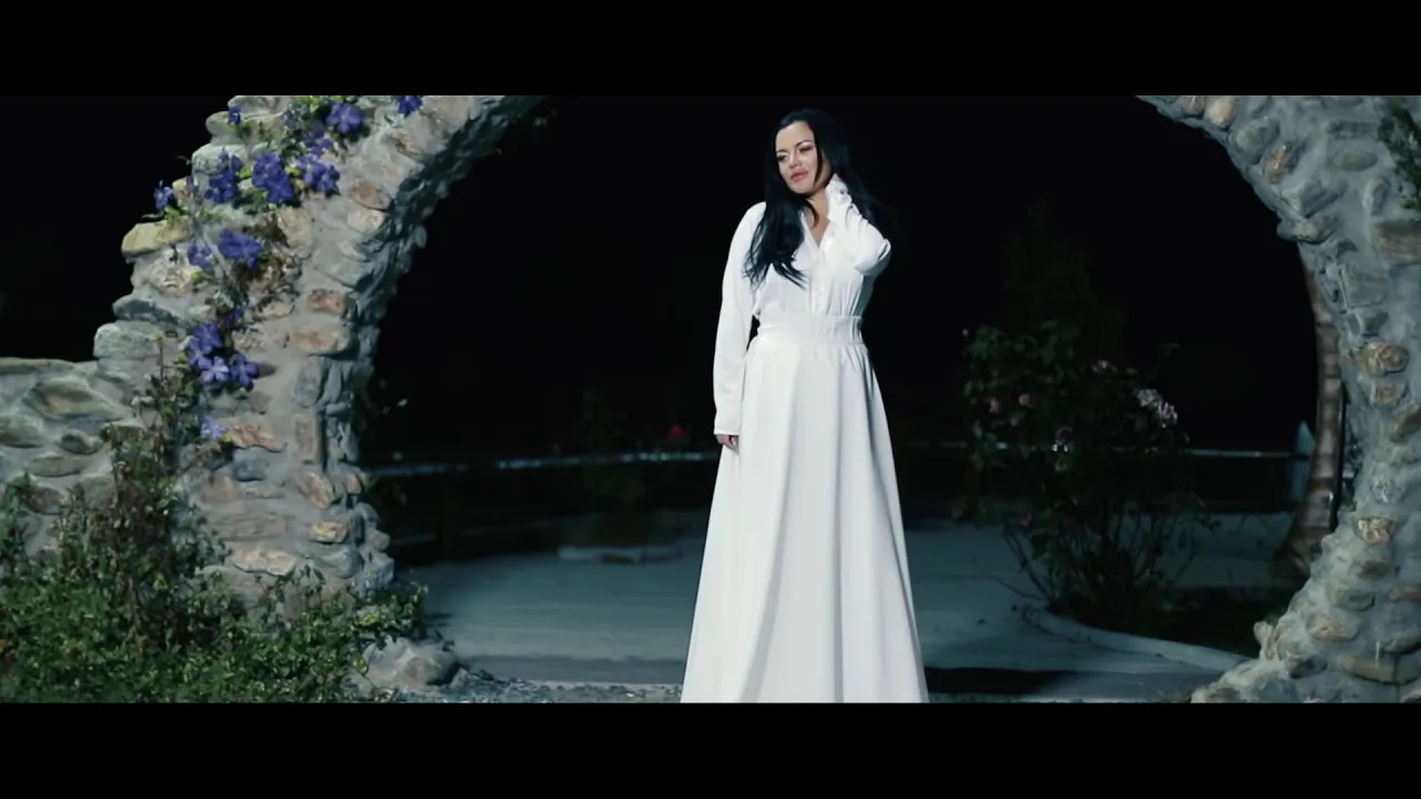 Carmen de la Salciua - Floare cu parfum de dor (Originala 2018)