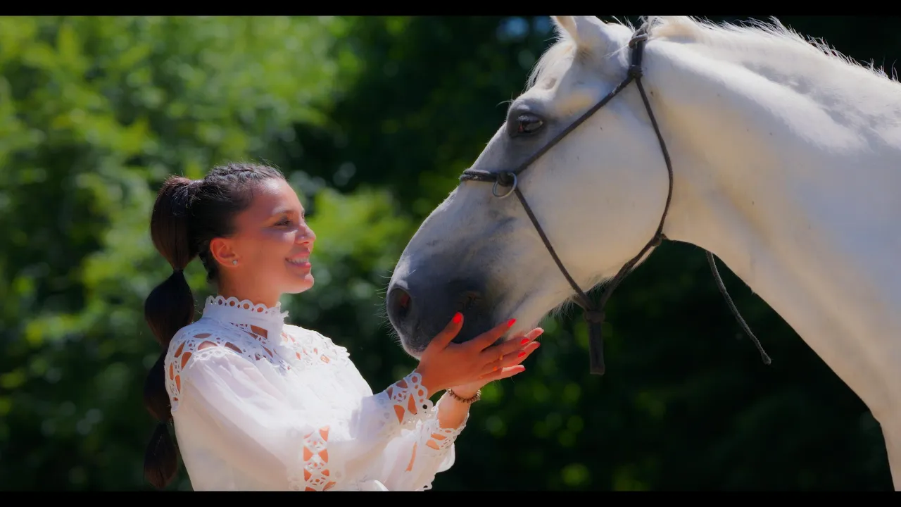 Ionela Guzic - Apa rece de izvor