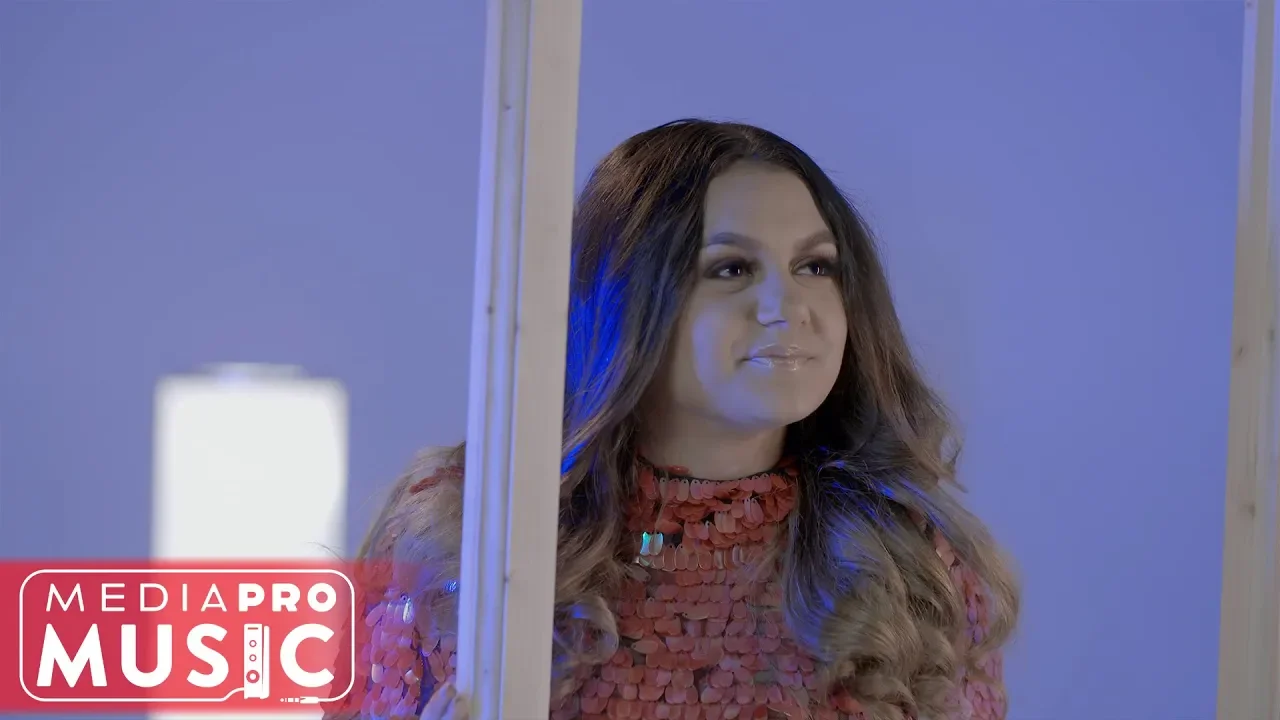 Ioana Dumbrava feat. Dan Cojocaru - Ca doi copii (Original Radio Edit)