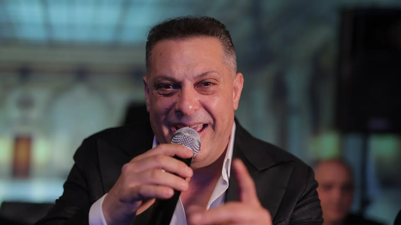 Dorel de la Popesti - Neica fii fericita (Live Version)