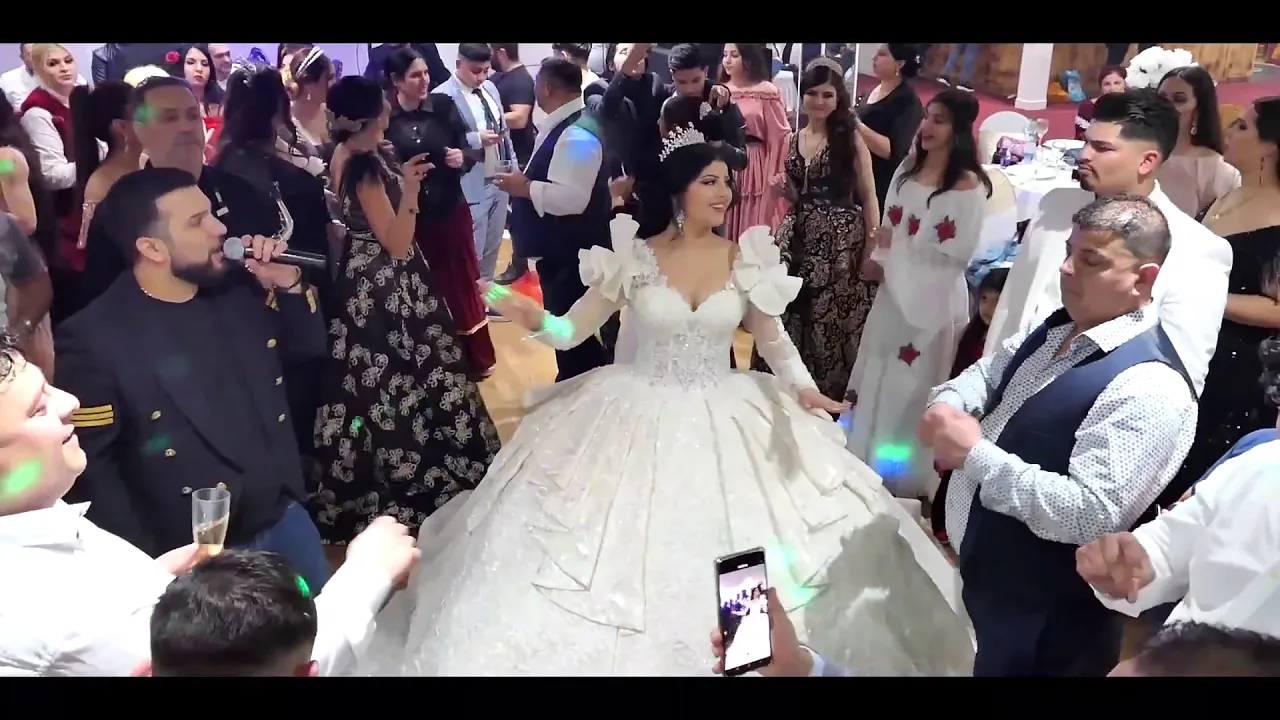 Tzanca Uraganu - Astazi beau cu fratii mei (Live 2021)