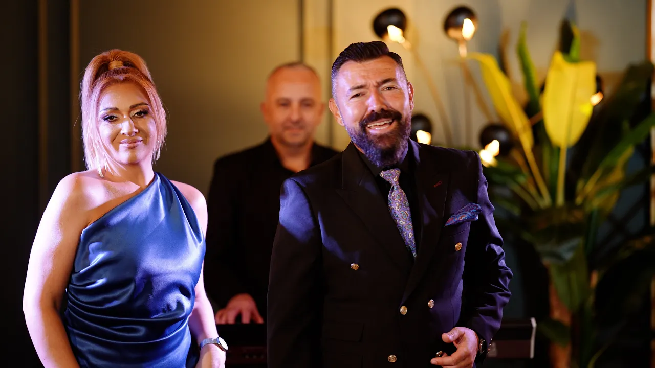 ANDREEA SI ADRIAN CIRSTEA ORCHESTRA - TINERETE NU FUGI DE MINE