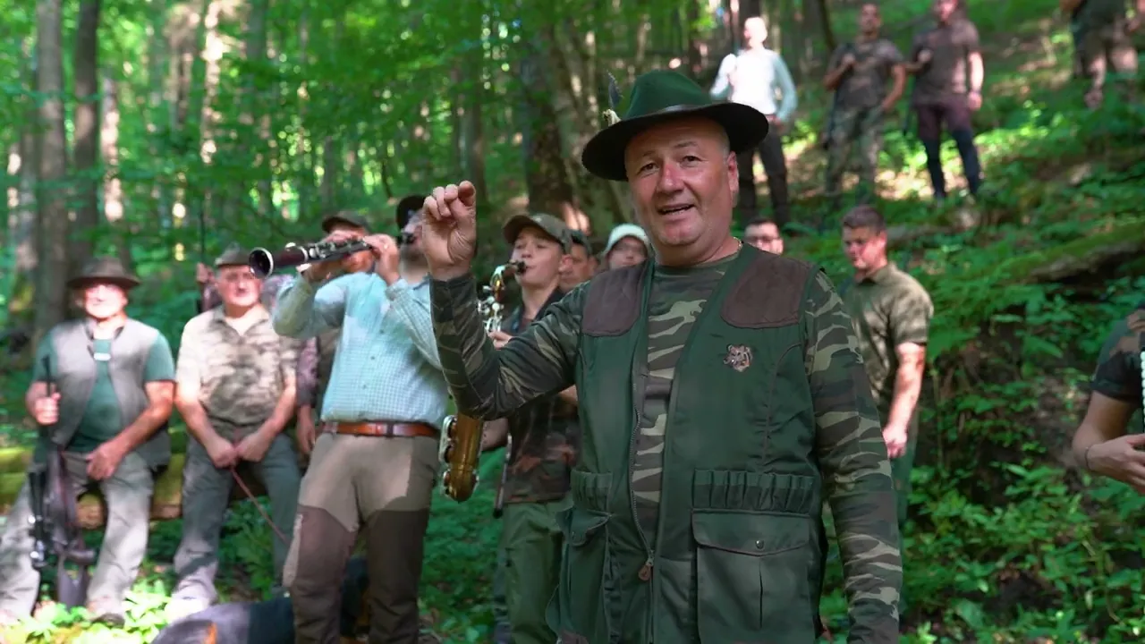 Mihai Mihaila - Vanator si eu si tata