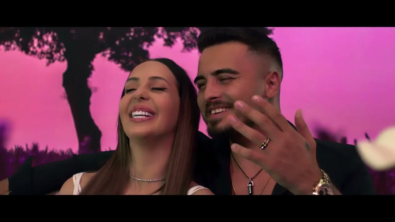 IONUT FRUMUSELU - PARFUMUL PRIMULUI SARUT