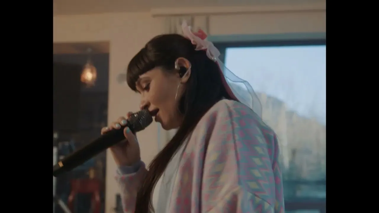 Irina Rimes - Nimic (live dintr-o sufragerie)