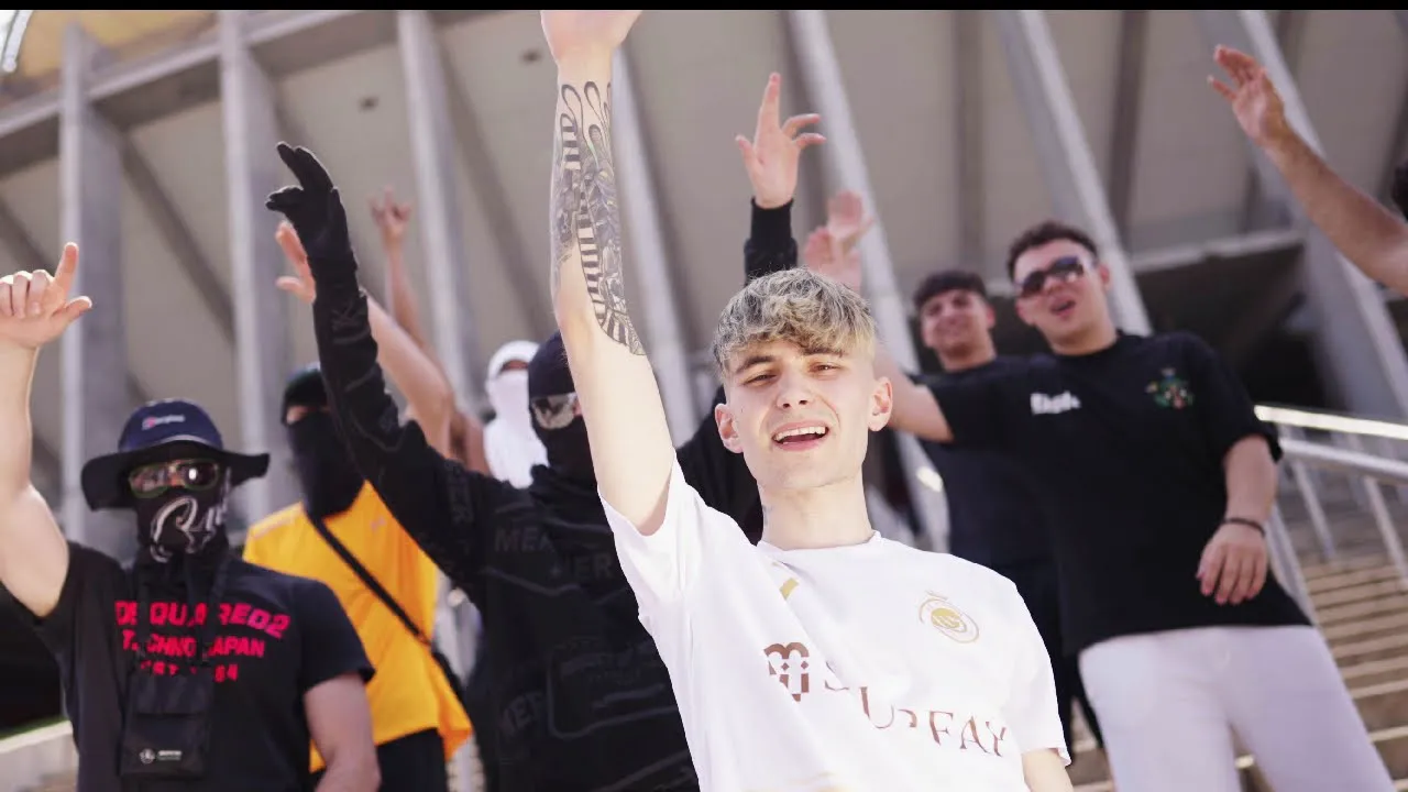 Berechet x HAZEY - WAKA WAKA E (Video Original)