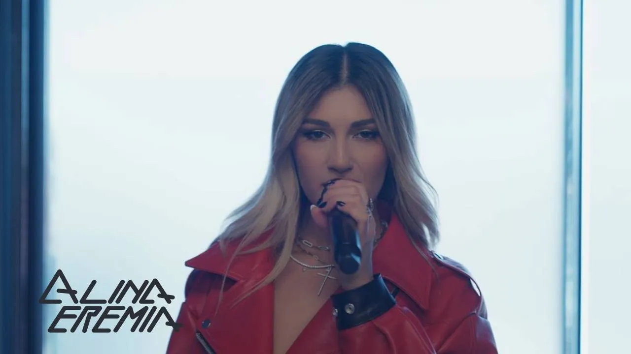 Alina Eremia - Cum ma tineai (Piano Session)
