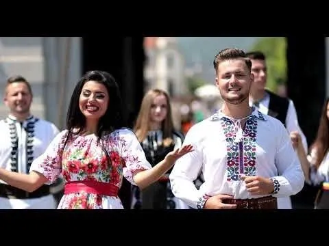 Ovidiu si Ioana Taran - Hai Romanie