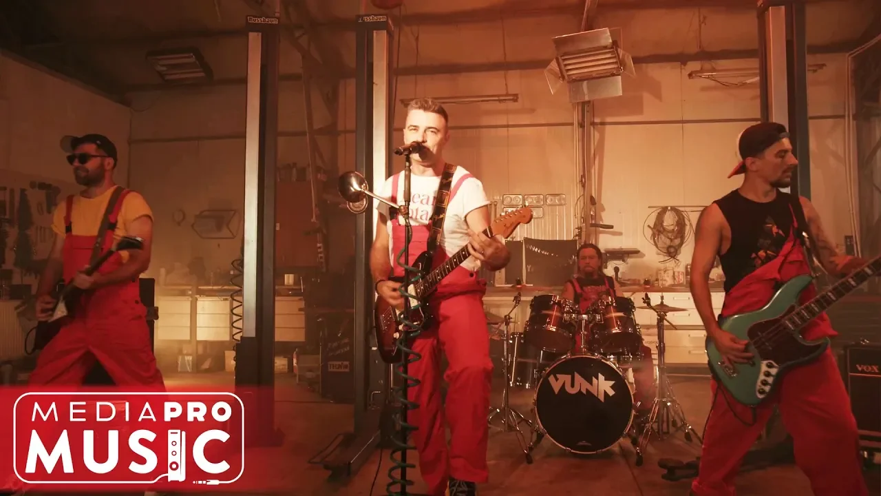 Vunk - Deja Vu (Original Radio Edit)