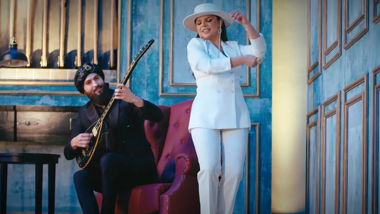 Laura Bruma - Pa Pa (Originala 2022)