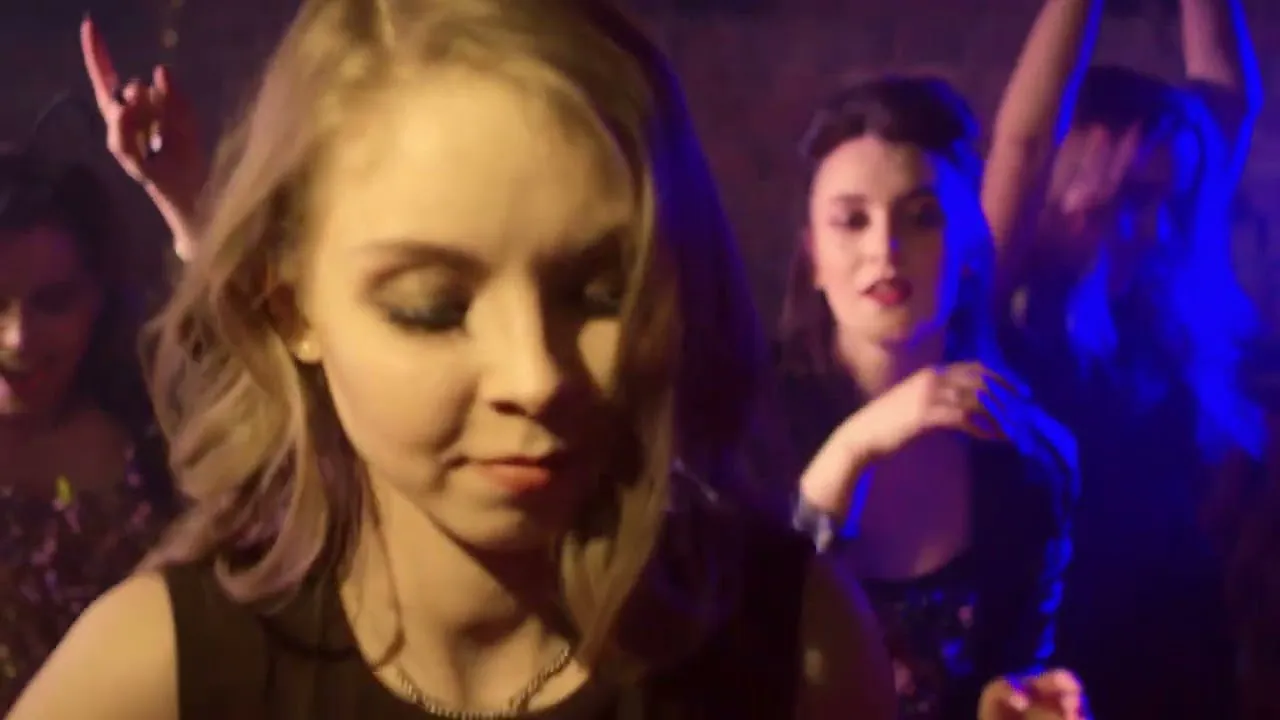 Sorinel de la Plopeni - Fetele la dans pe masa (Originala 2021)