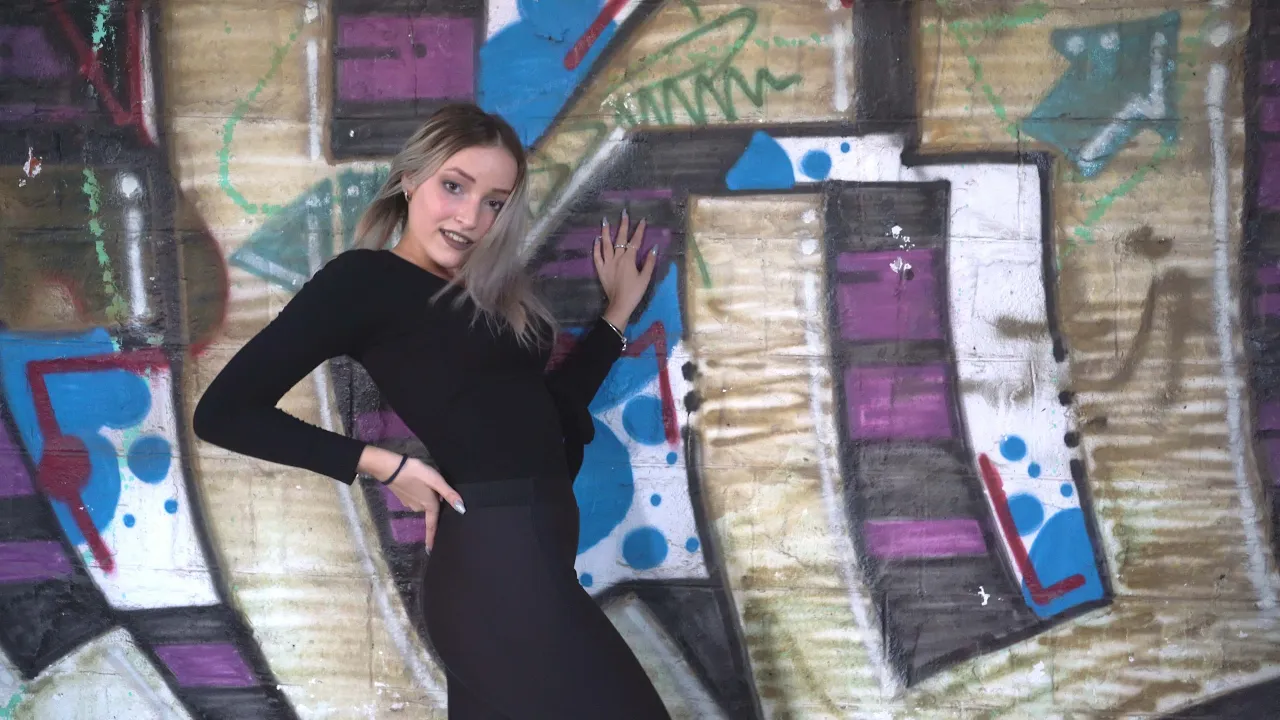 Dj Sebi si Iuliana Tatar - E doar vina ta TRAPMANELE