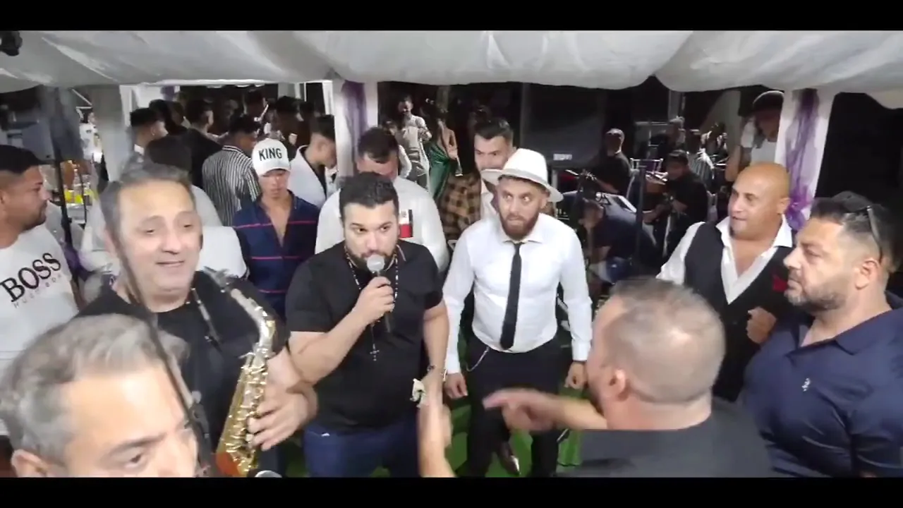 Tzanca Uraganu - Cine-i cap de Presedinte 2021 (Live)