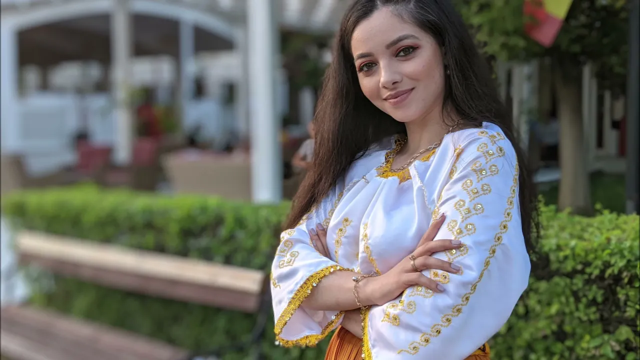 Angela Gheonea & Costinel Buda(orga) - Pleaca lumea in tari straine (Puiu Codreanu Cover)