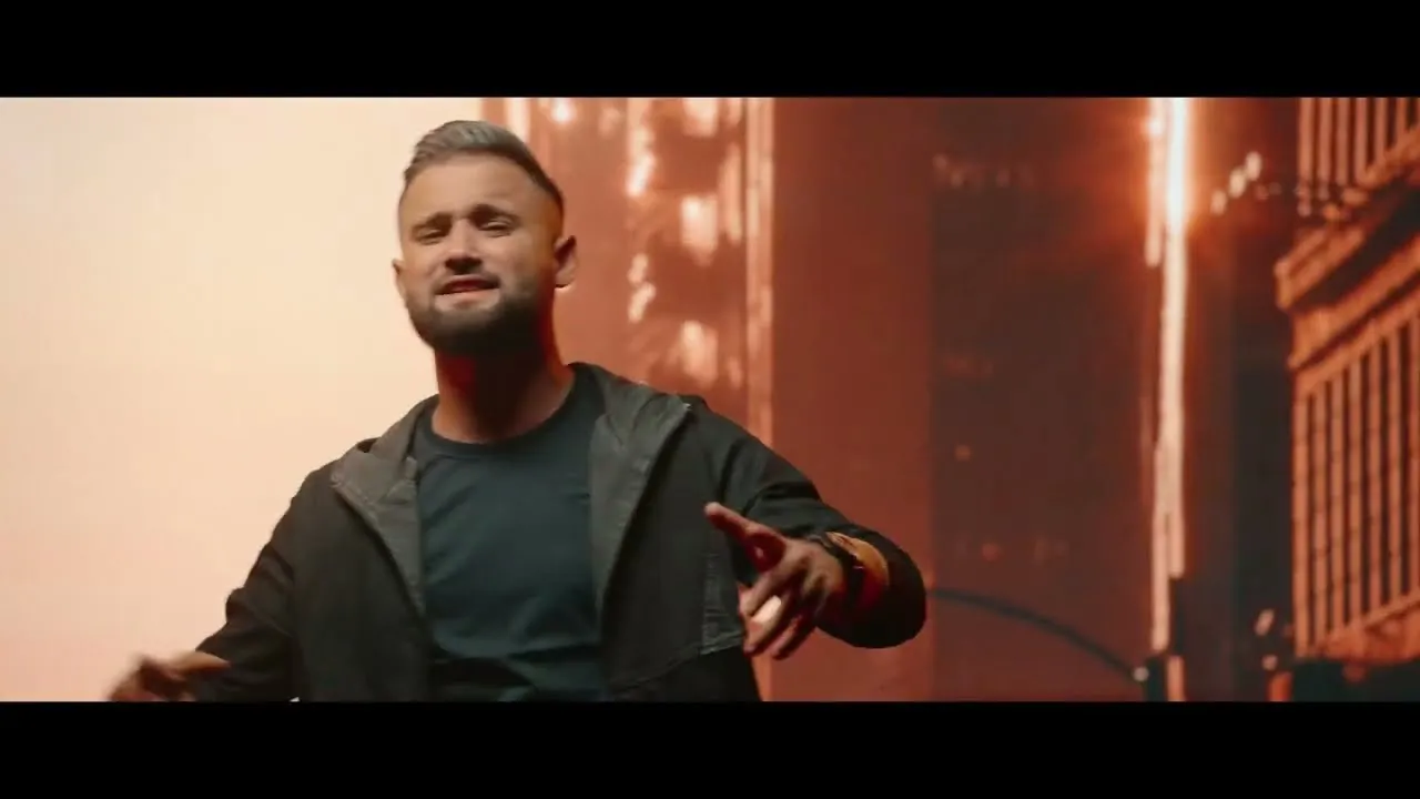 Elys - Te caut de 3 zile (Video Original)