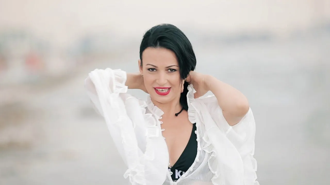 NOIXES x TATTA - Borrowing (Bass Boosted)