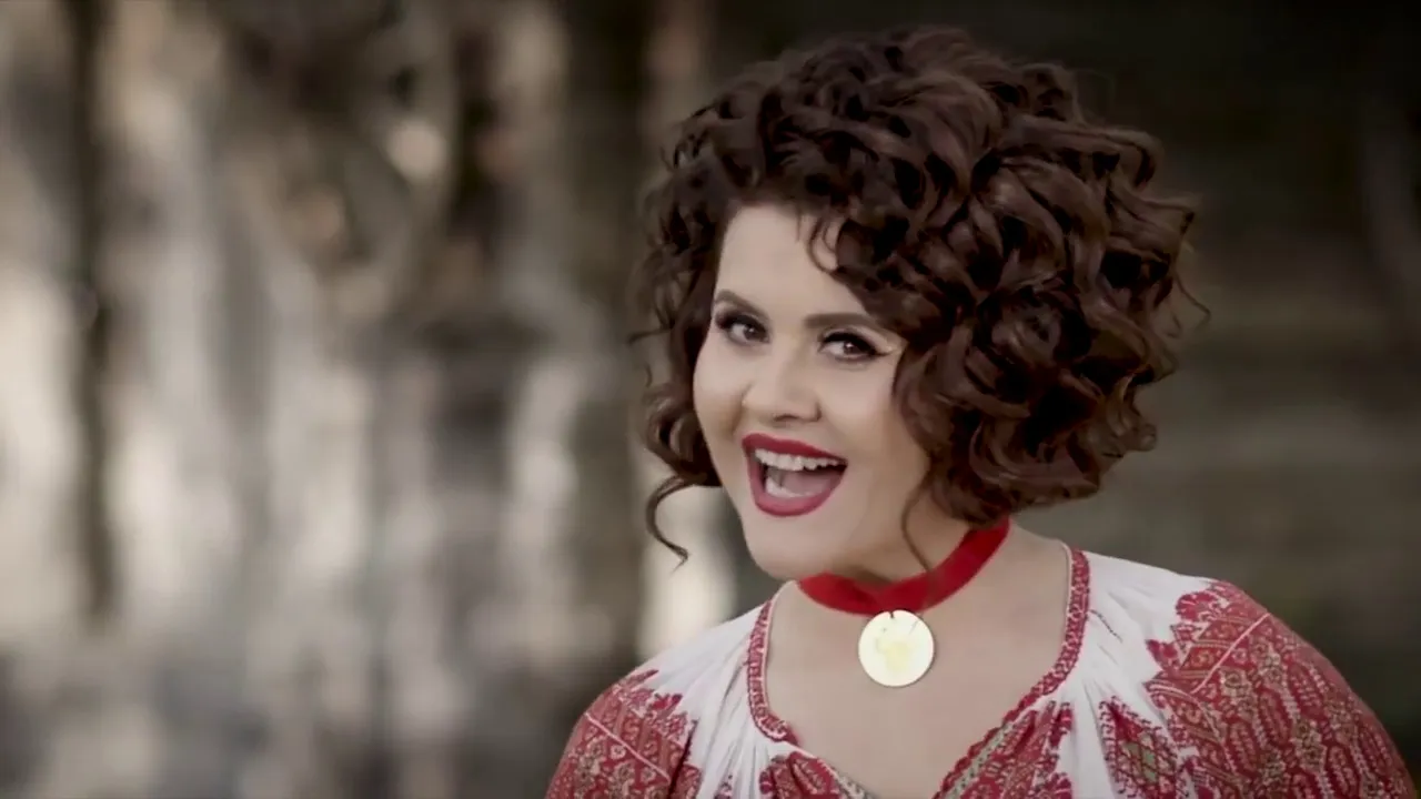 Niculina Stoican - Dusmanii au innebunit, Fire-ati ai dracu dusman, Zice lumea ca-i sparg casa