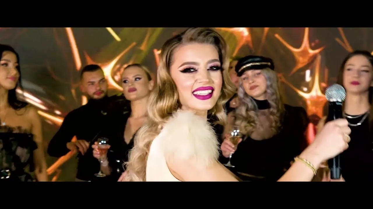 Alexandra Cret - Oare ce-i pe primul loc in viata (Originala 2021)