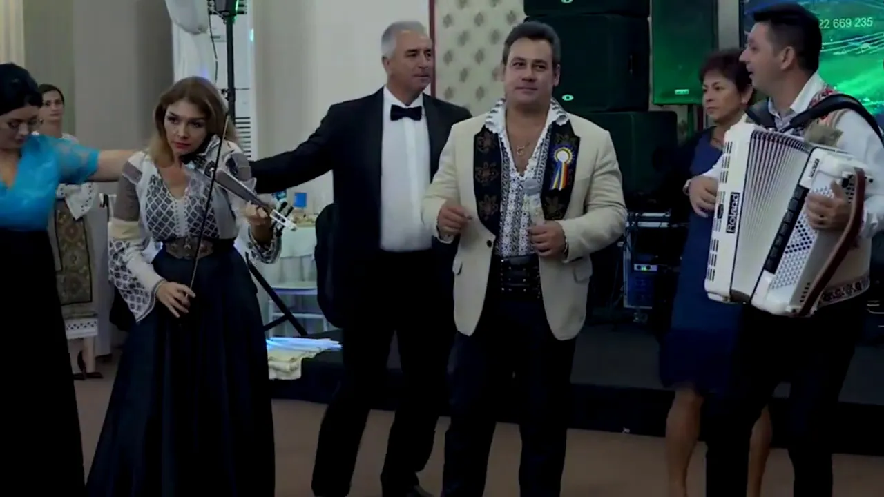 Orchestra Paul Stanga - Ionut si Doinita Dolanescu Live