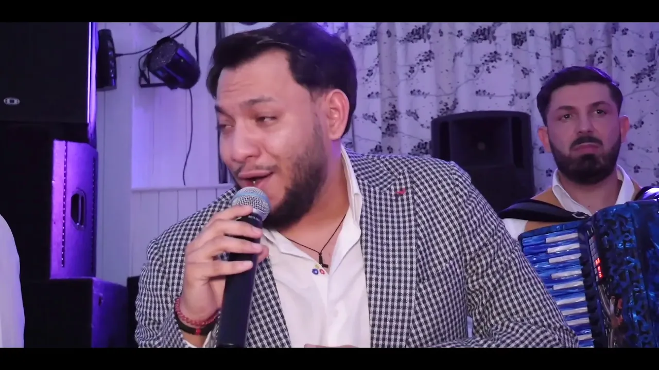 Leo de la Rosiori & Orchestra Turnenii - Ma vede din departare (Live 2021)