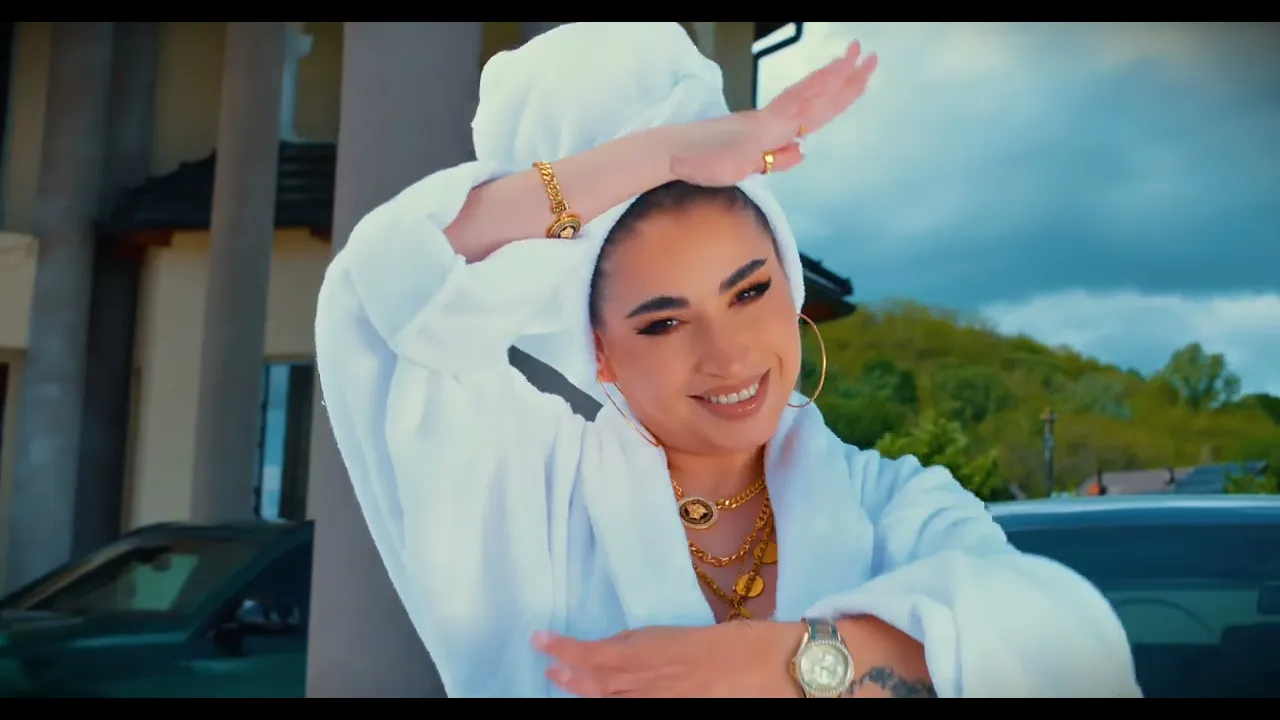 Printesa de aur - Stati la rand politicos 2025 (Video Original)