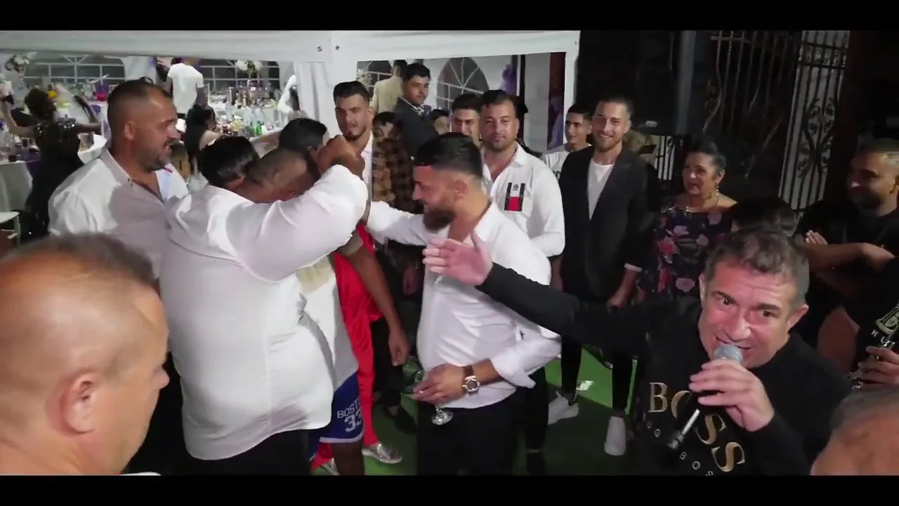 Stefan & Narcis de la Barbulesti - Eu nu mai sunt suparat (Live)