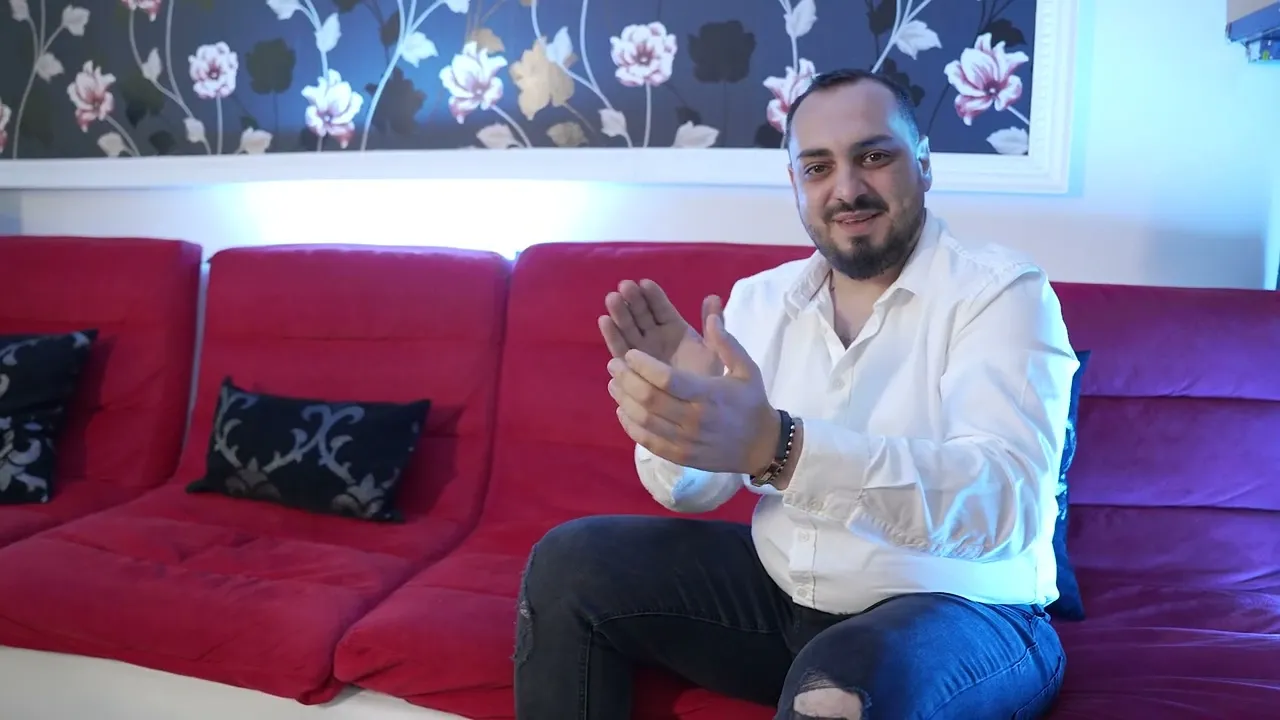 Alex Savu - CAMPION (Jocuri Tiganesti)