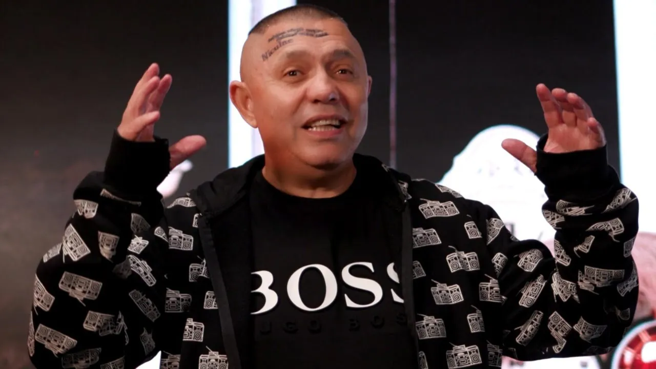 Nicolae Guta - M-a zapacit iubirea ta (Video Original)