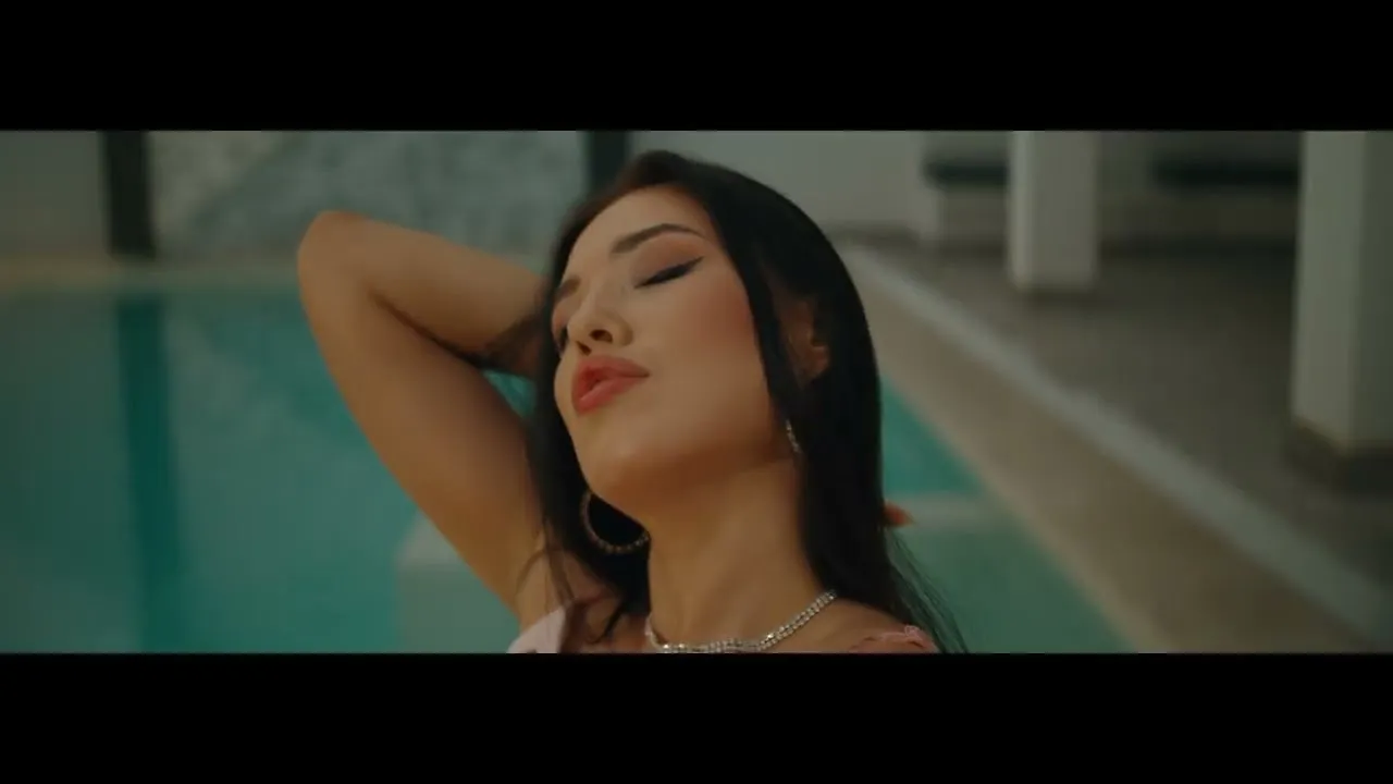 Nikolas - La fata papusa (Video Original)