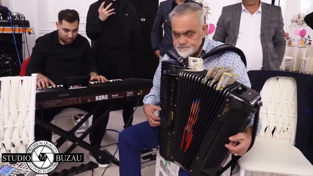 Ionica Minune si Orchestra Fulgerii Program Bomba