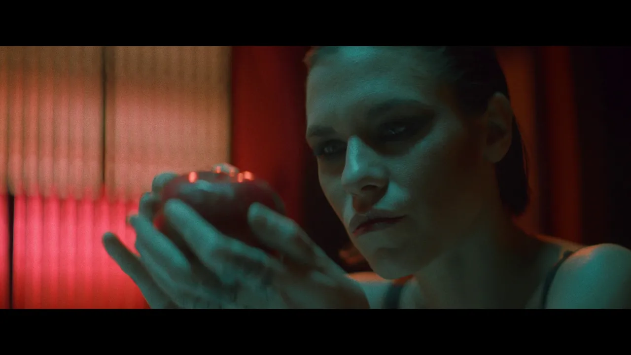 Subcarpati - Animalul Din Mine (cu Helen)(Original Radio Edit)