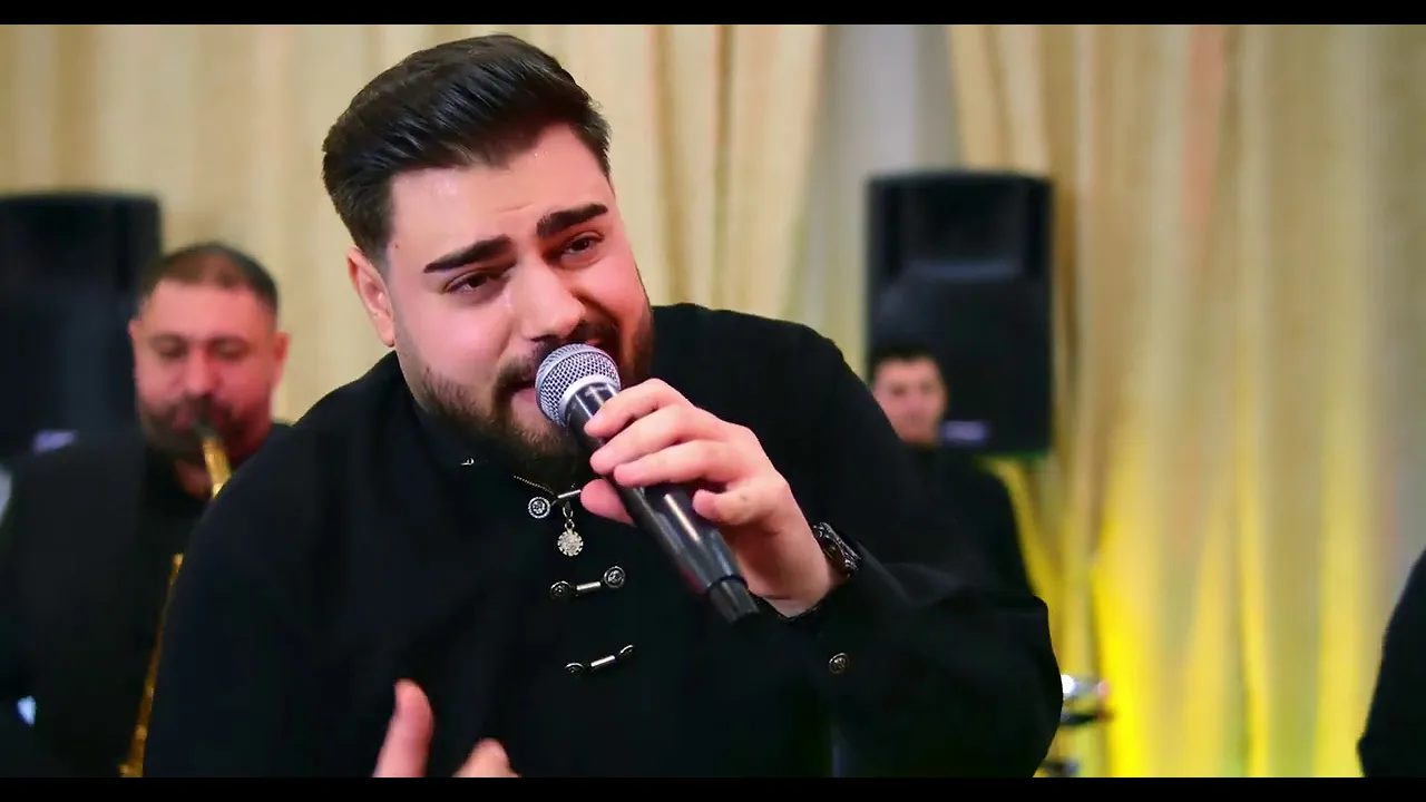 Iuly Neamtu - Ti-ai pus pe buze dulceata LIVE