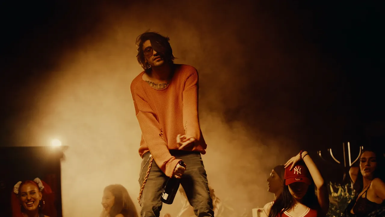 Ian - E (Original Radio Edit)